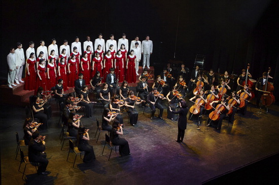▲ 그라시아스합창단이 11일 성남아트센터 오페라하우스에서 ‘크리스마스 칸타타’를 공연한다. <그라시아스합창단 제공>