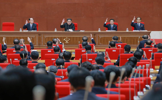 ▲ 북한이 노동당 전원회의에서 풍계리 핵실험장 폐기 결정을 채택했다고 조선중앙통신이 21일 보도했다. 통신은 