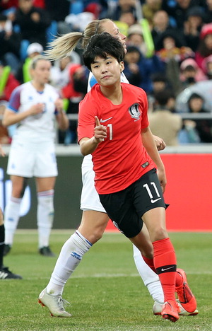 ▲ 한국 여자축구 대표팀의 2차 평가전에서 동점골을 넣은 지소연. /연합뉴스