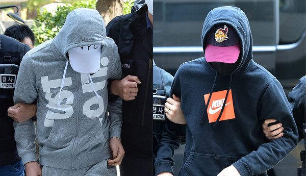 인천에서 같은 중학교에 다니던 여학생을 집단 성폭행한 혐의를 받고 있는 남학생 2명이 9일 인천법원에서 영장실질심사를 받기 위해 들어서고 있다.  이진우 기자 ljw@kihoilbo.co.kr