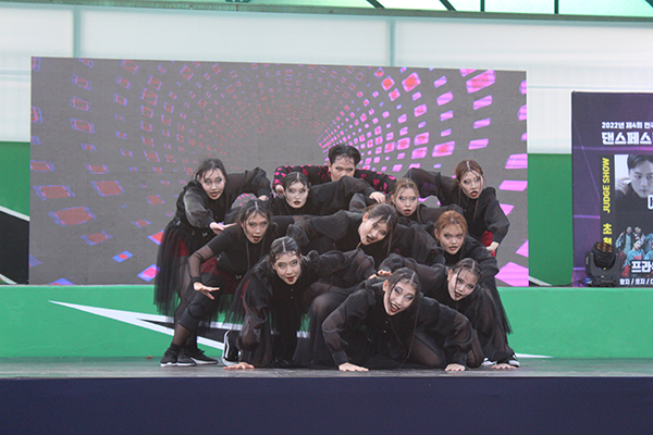 금상을 수상한 포커스(4CUS)팀의 열정이 돋보인 무대. /사진 = 이은채 인턴기자 chae@kihoilbo.co.kr