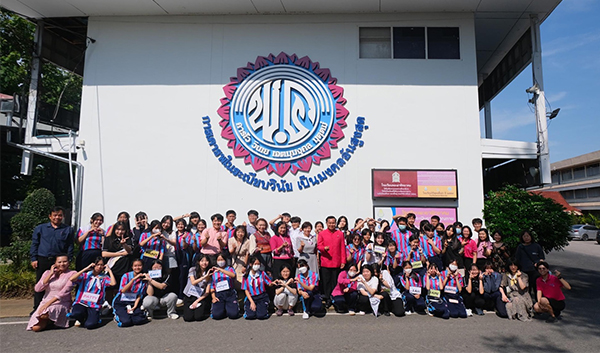 태국 파야오 고등학교와 국제교류 활동에 나선 태전고 학생들.