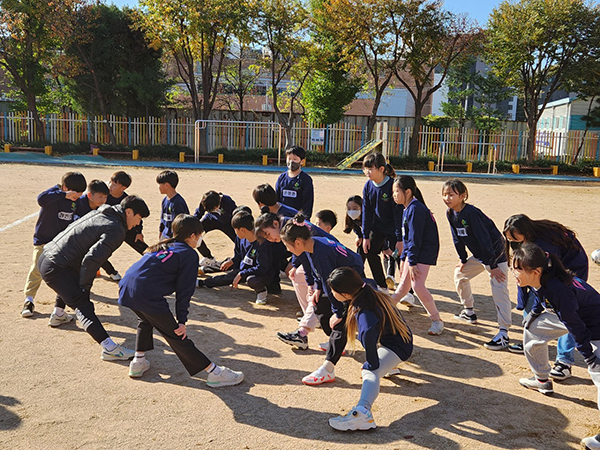 인천시교육청과 대한축구협회가 손잡고 운영 중인 ‘렛츠플레이 축구교실’