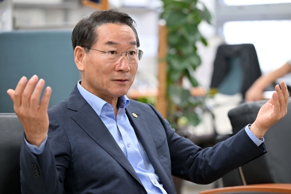 공직선거법 위한 혐의로 재판 받는 유정복 시장, 재판 연기 재차 요청