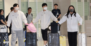 金따고 ‘금의환향’