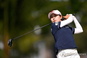KLPGA ‘장타 여왕’ 황유민, 롯데 챔피언십 비회원 우승으로 LPGA 입성 “꿈 이뤘다”