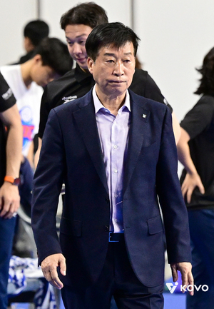 화성IBK기업은행 김호철 감독, 자진 사퇴