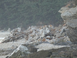 인천 옹진군, 백령도 하늬해변에 공사 폐기물 방치한 해당기관 과태료 부과