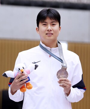 김포시청 이학성, 도쿄 데플림픽 태권도서 금메달